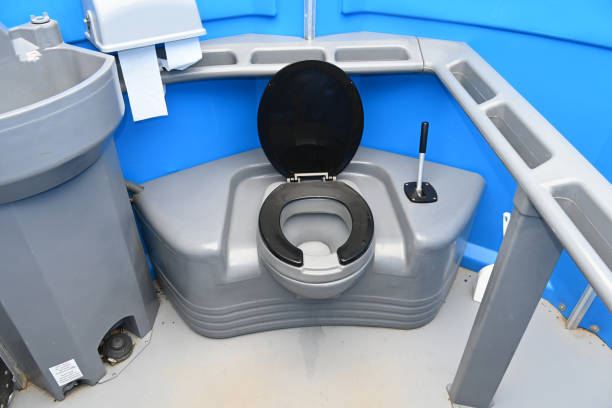 Best Portable toilet rental cost  in Desert Palms, CA
